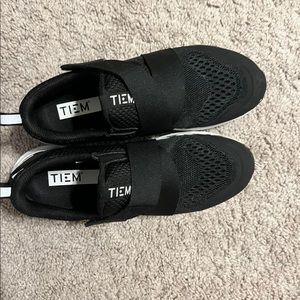TIEM Black cycling shoes with attachments